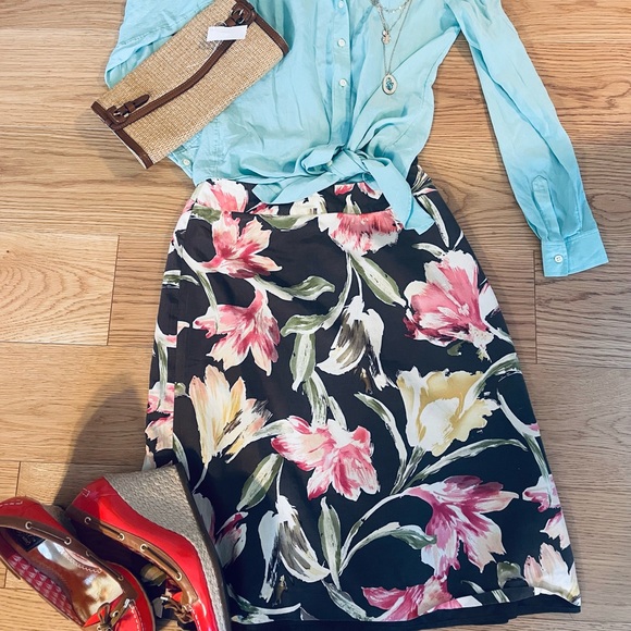 🌸3 for $20 TALBOTS Floral Canvas Skirt Size M Summer Vacation Skirt - Picture 3 of 7